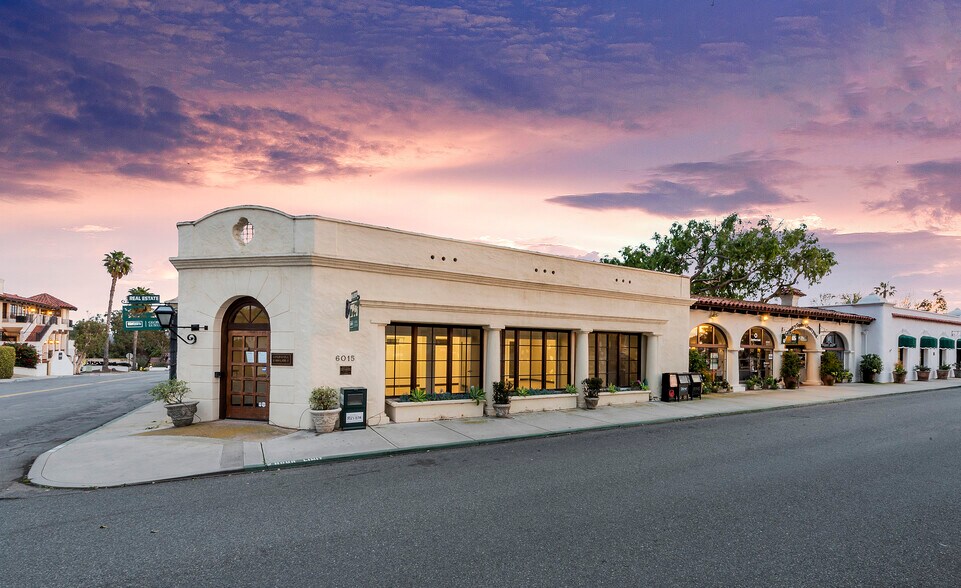 6015 Paseo Delicias, Rancho Santa Fe, CA à louer - Photo du bâtiment - Image 3 de 9