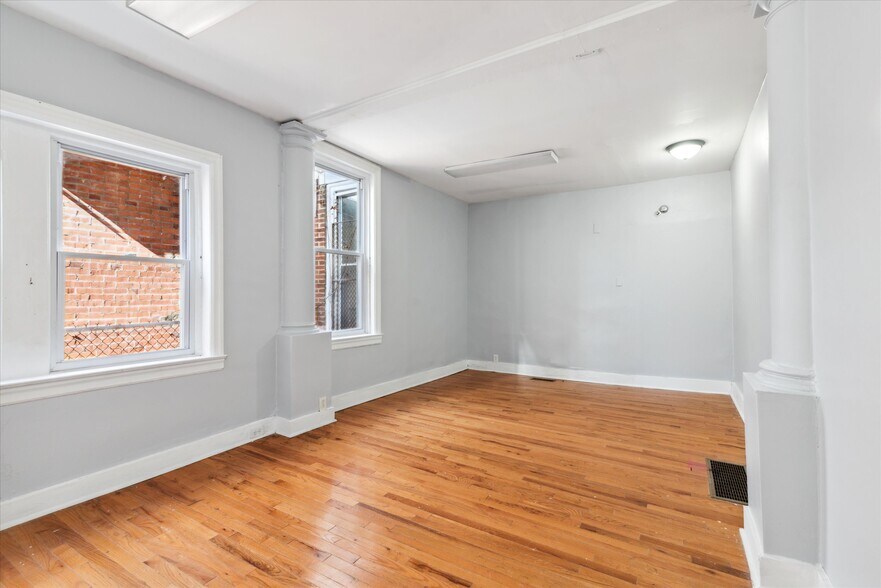 5236 Walnut St, Philadelphia, PA à vendre - Photo intérieure - Image 3 de 8