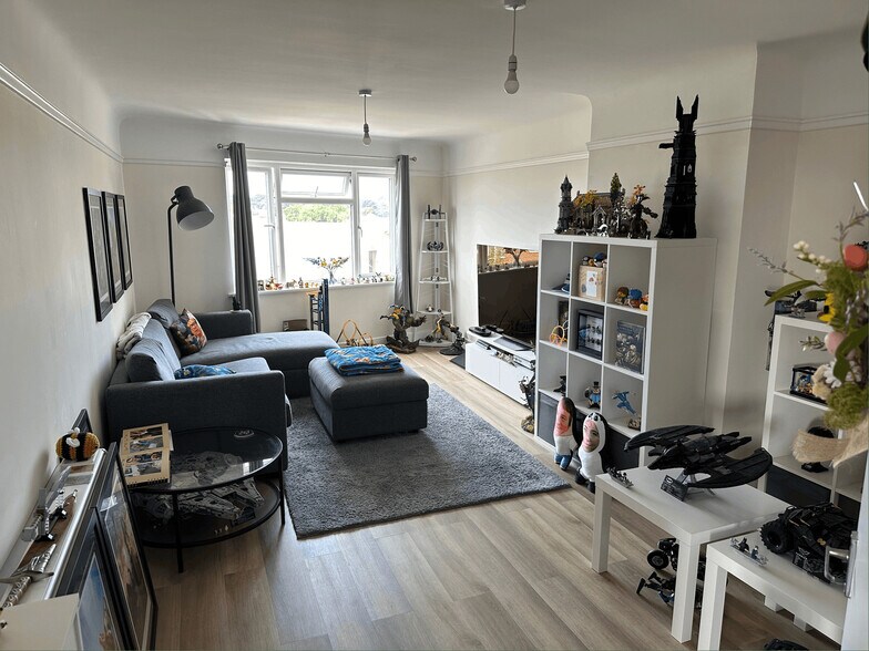 55 Seaward Av, New Milton à vendre - Photo du bâtiment - Image 3 de 3