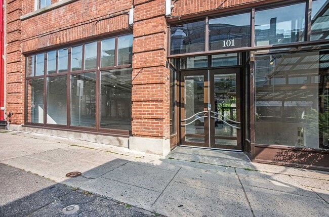 More details for 101-105 Murray St, Ottawa, ON - Retail for Lease