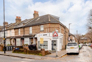 Plus de détails pour 486 Hanworth Rd, Hounslow - Commerce de détail à louer