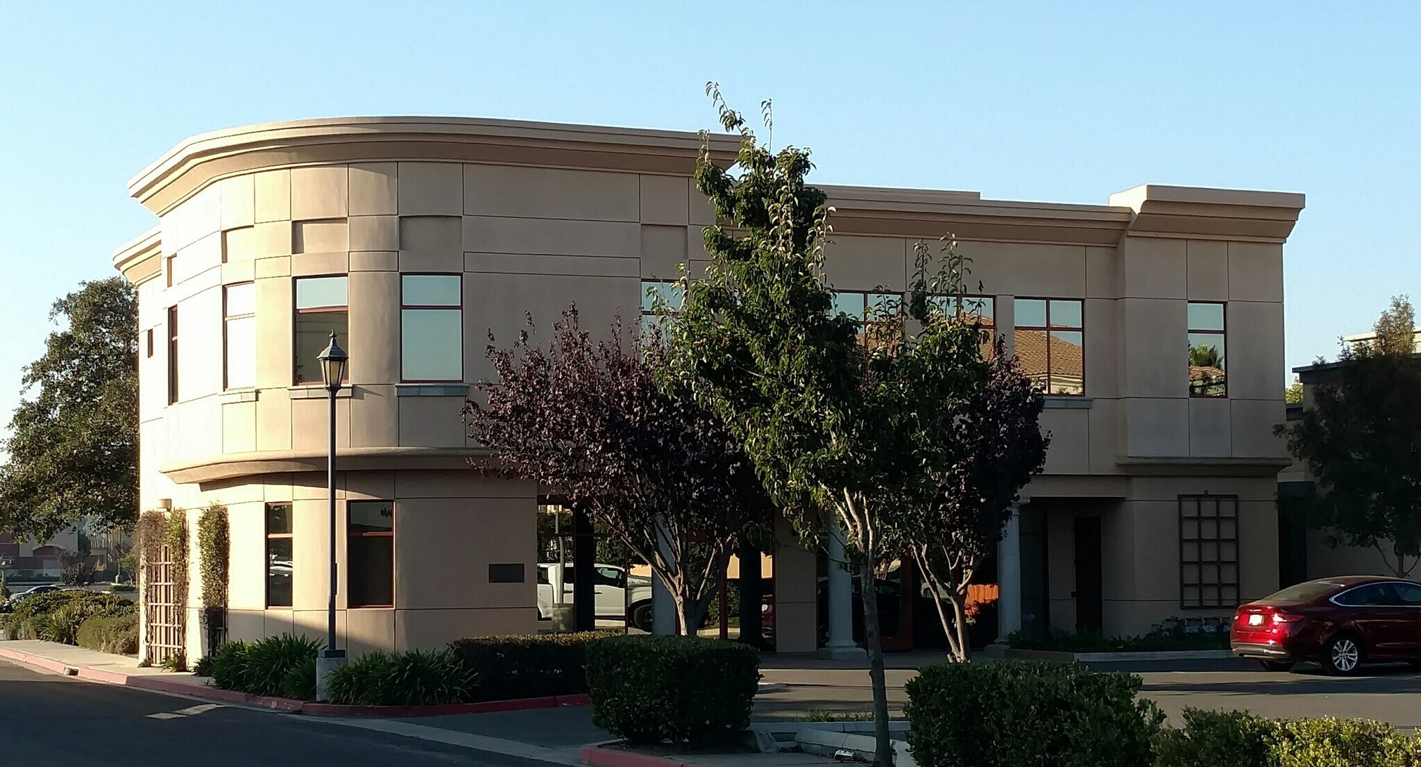 2353 S Broadway, Santa Maria, CA à louer Photo du bâtiment- Image 1 de 8