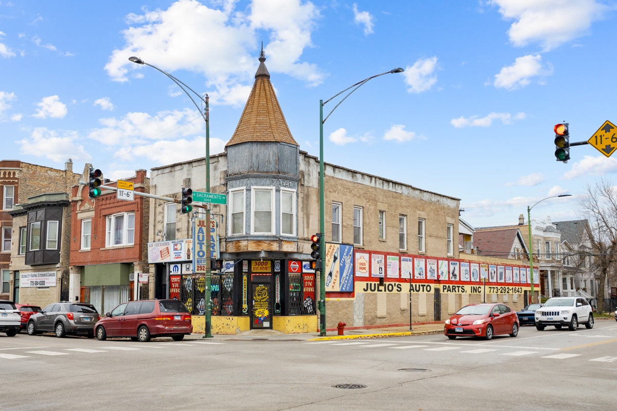 3000 W Diversey Ave, Chicago, IL for sale Building Photo- Image 1 of 17