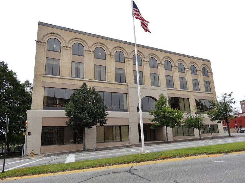 184 Main St, Lewiston, ME for lease - Building Photo - Image 1 of 7