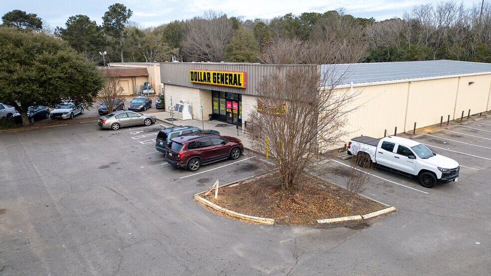 1110 Richland Ave E, Aiken, SC à vendre - Photo du bâtiment - Image 3 de 18