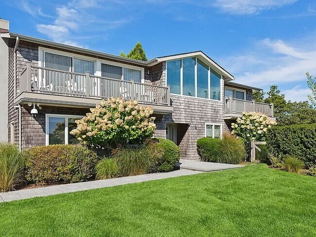More details for 4 Bayberry ln, Remsenburg, NY - Multifamily for Sale
