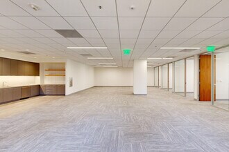 575 Market St, San Francisco, CA for lease Interior Photo- Image 2 of 9