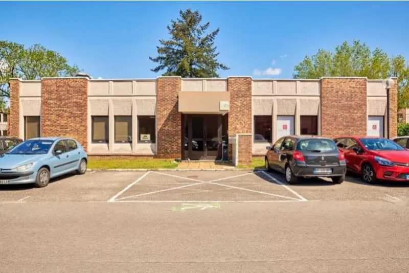 Flex in Vénissieux for lease Building Photo- Image 1 of 10