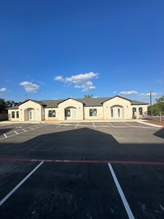 Plus de détails pour 607 Crystal Falls Pky, Leander, TX - Bureau à vendre