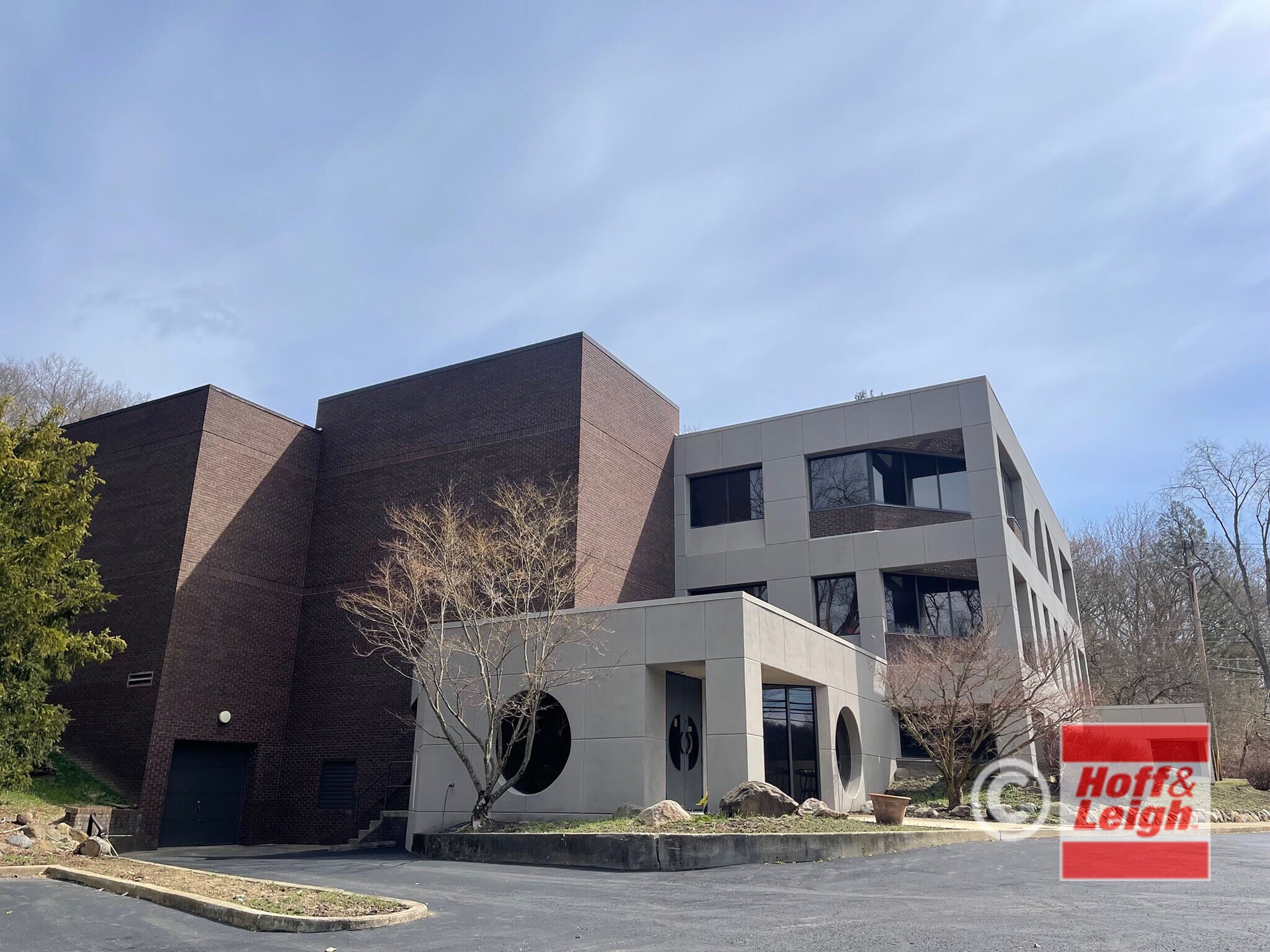 1799-1801 Akron Peninsula Rd, Akron, OH for lease Building Photo- Image 1 of 9