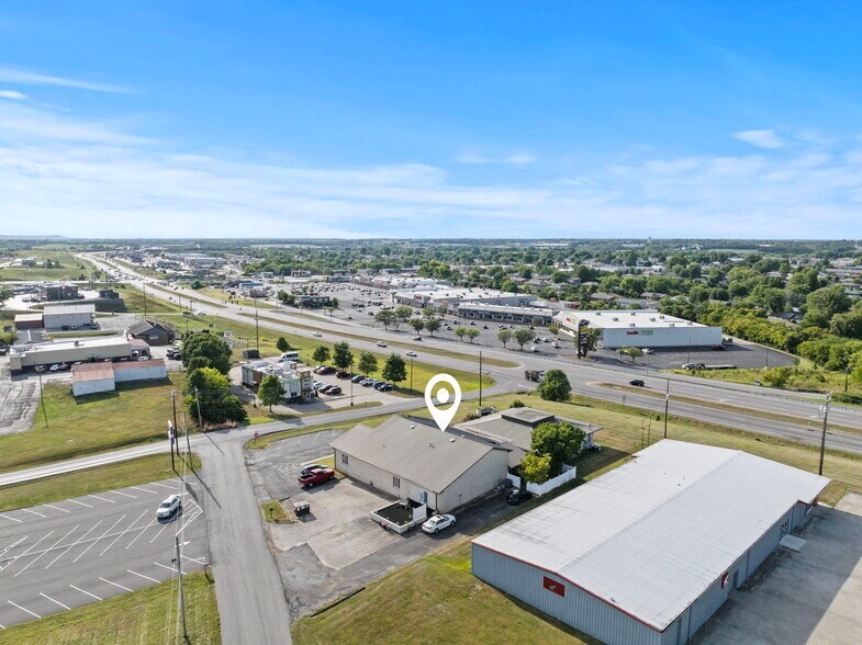 100 Brenda Ave, Danville, KY à vendre - Photo du bâtiment - Image 2 de 62