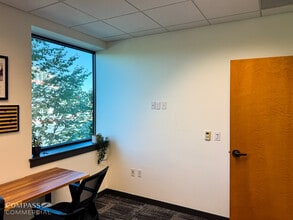 1051 NW Bond St, Bend, OR for lease Interior Photo- Image 2 of 8