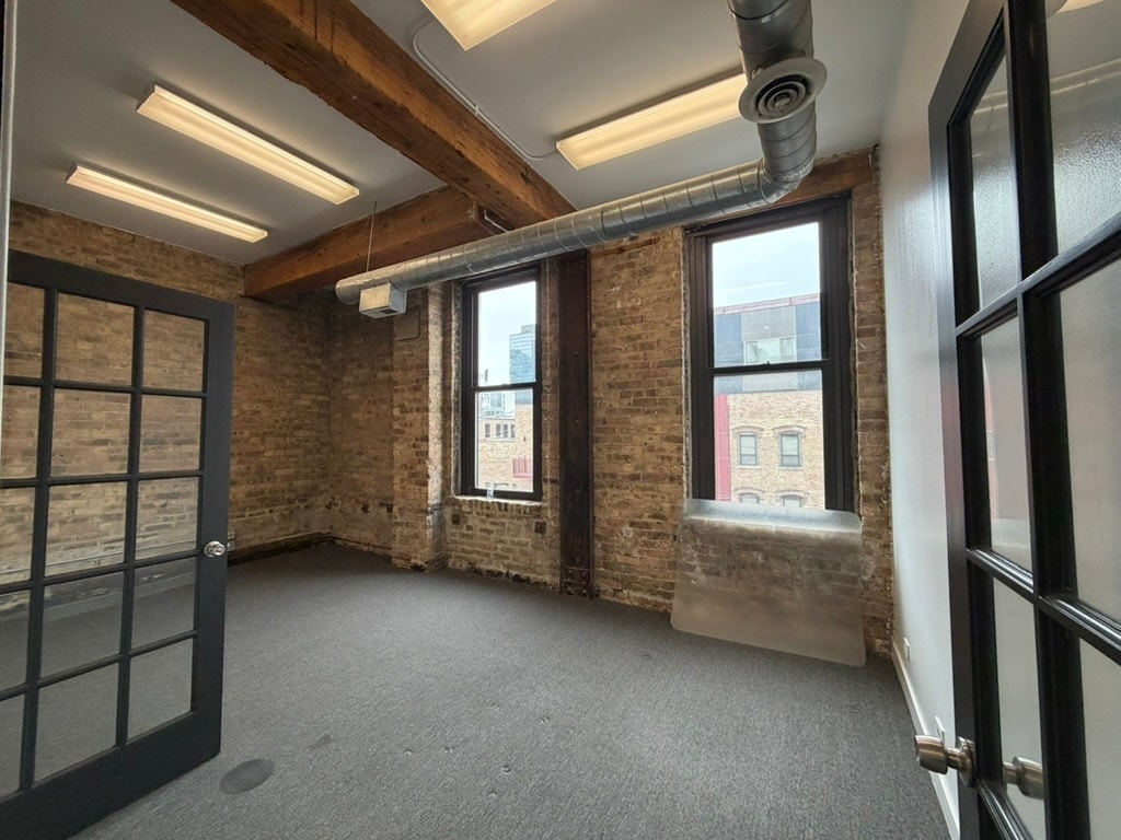 1332 N Halsted St, Chicago, IL à louer Photo intérieure- Image 1 de 4
