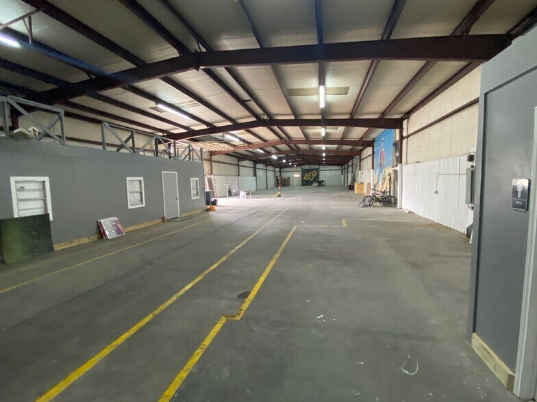 218 Lemmuel, Weatherford, TX à louer - Photo du bâtiment - Image 3 de 11