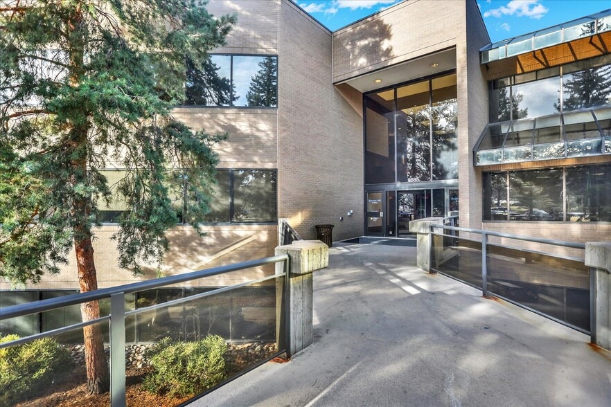 9085 E Mineral Cir, Centennial, CO for sale - Building Photo - Image 3 of 30