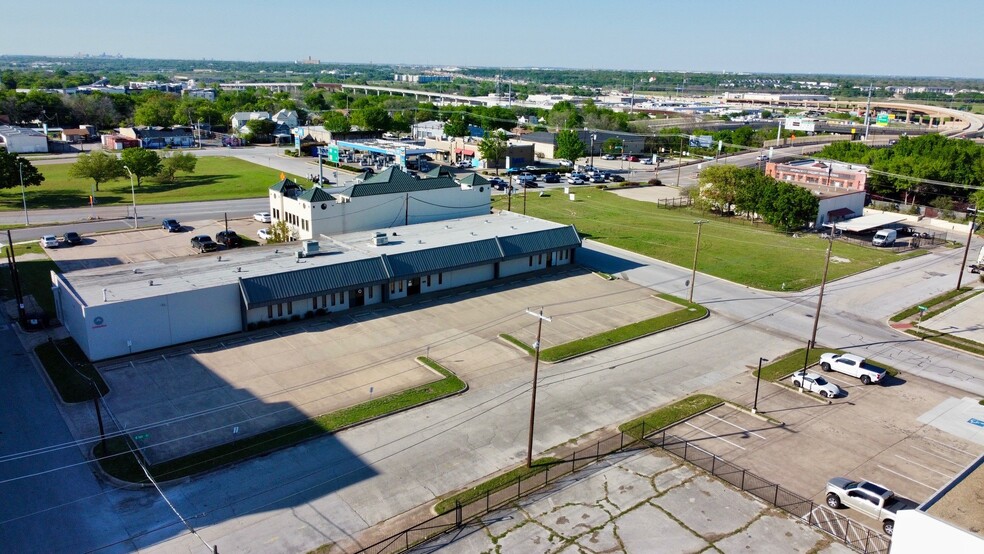 1107 E 1st St, Fort Worth, TX for lease - Building Photo - Image 3 of 4