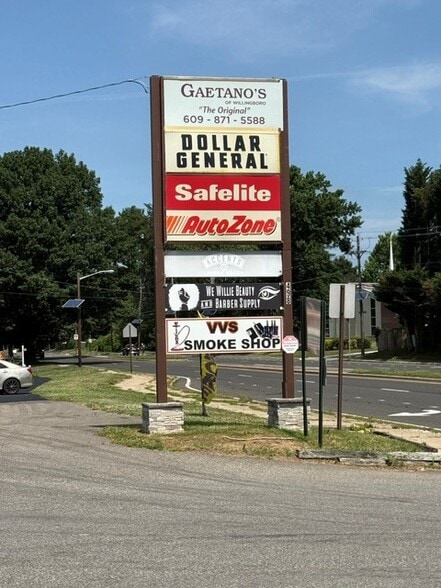 498 Beverly Rancocas Rd, Willingboro, NJ for sale - Building Photo - Image 3 of 4