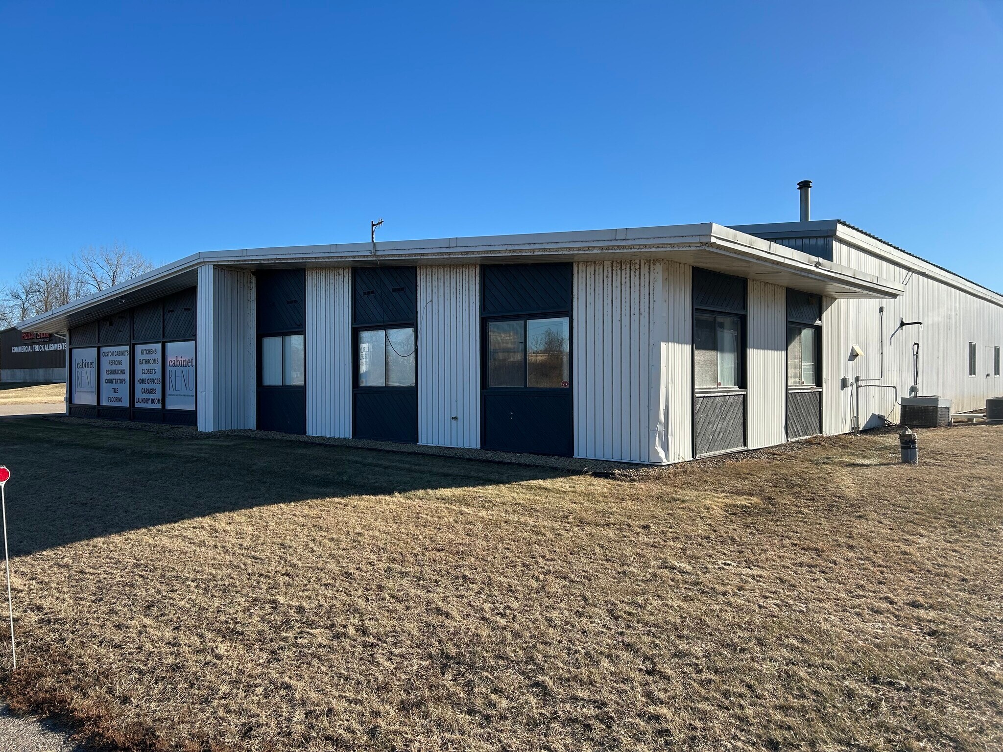 55177 210th Ln, Mankato, MN à louer Photo du bâtiment- Image 1 de 8