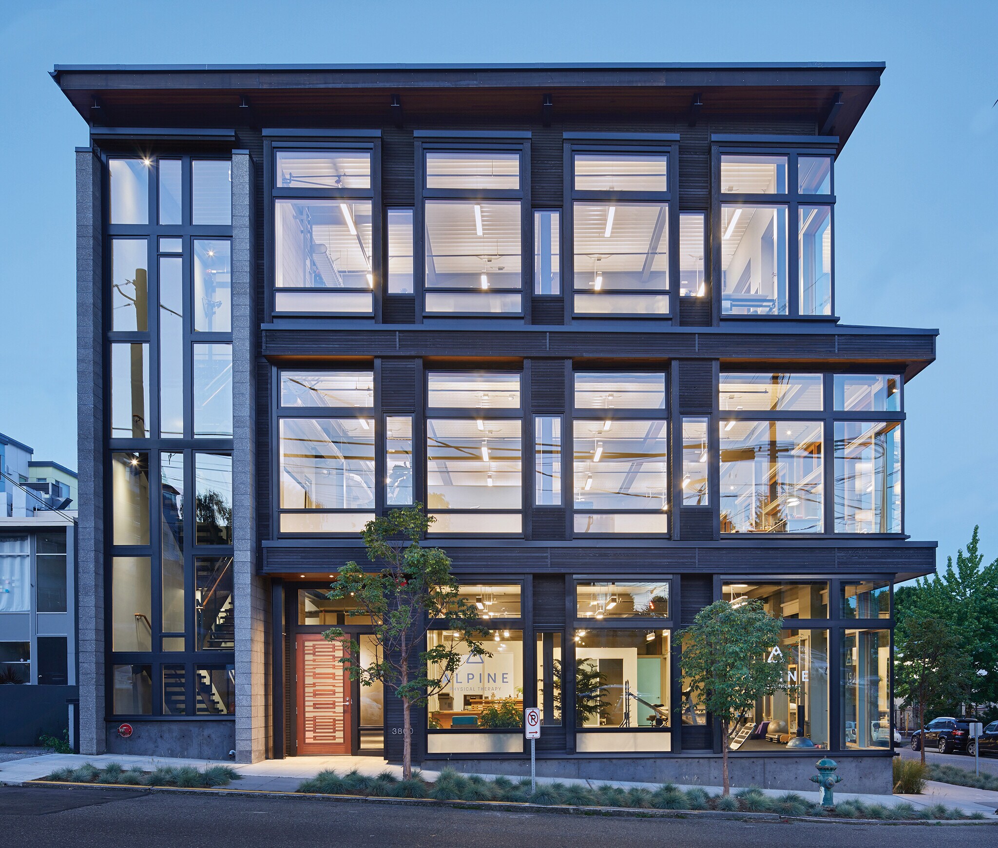 3800 Woodland Park Ave N, Seattle, WA à louer Photo du bâtiment- Image 1 de 9