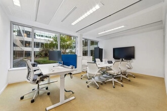 34-40 Rue Guynemer, Issy-les-Moulineaux for lease Interior Photo- Image 2 of 2