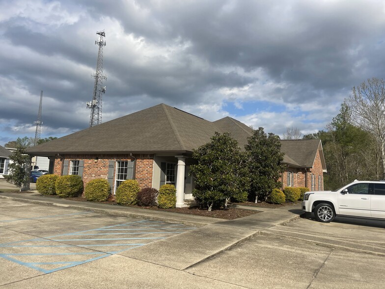 3975 O'Neal Ln, Baton Rouge, LA for lease - Building Photo - Image 1 of 31