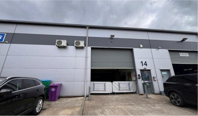 More details for Smeaton Clos, Aylesbury - Industrial for Lease
