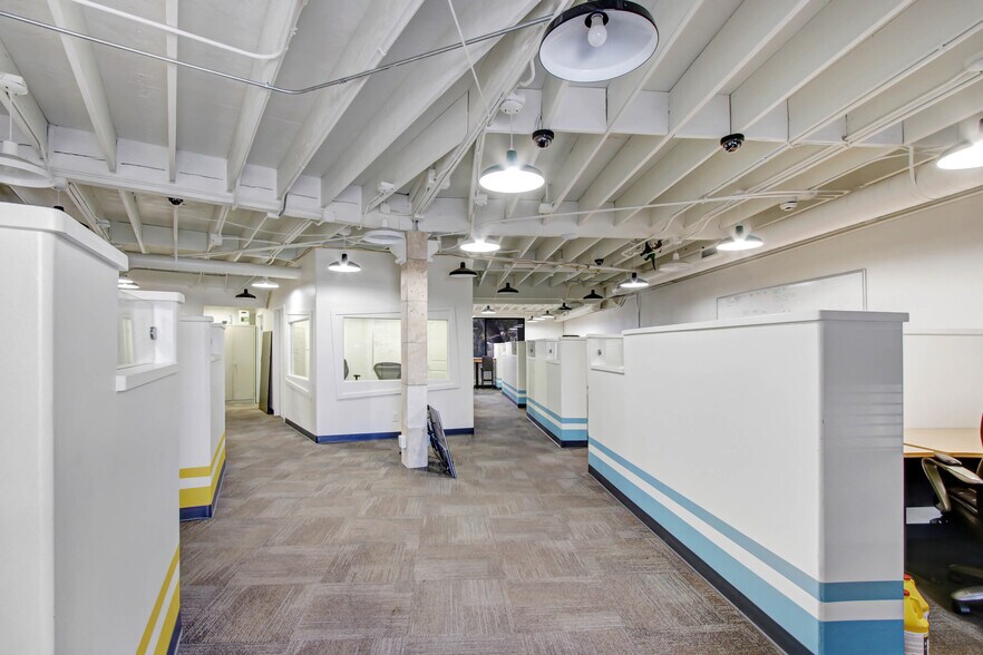 5210 Lewis Rd, Agoura Hills, CA for lease - Interior Photo - Image 2 of 21