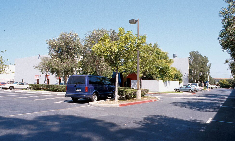 18502 S Laurel Park Rd, Compton, CA for lease - Building Photo - Image 3 of 18