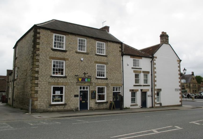 2 Bondgate, Helmsley for lease - Building Photo - Image 3 of 4