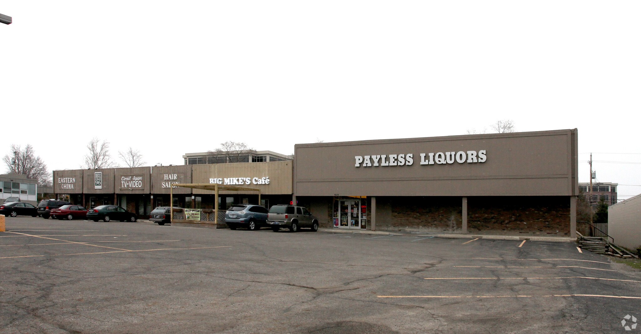 9613 N College Ave, Indianapolis, IN à louer Photo principale- Image 1 de 4