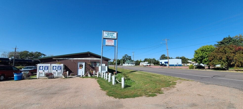 1232 1st, Sutherland, NE à vendre - Photo du bâtiment - Image 1 de 19