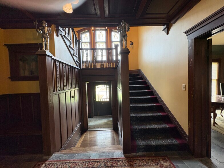 1421 Market Ave N, Canton, OH à vendre - Photo du bâtiment - Image 3 de 13