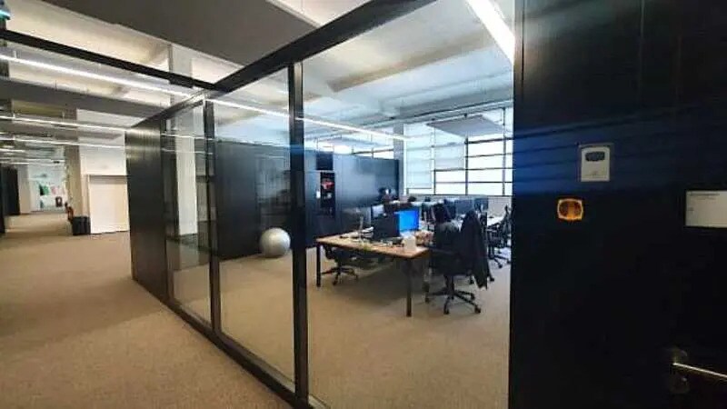 Bureau dans Lyon à louer - Photo du bâtiment - Image 2 de 13