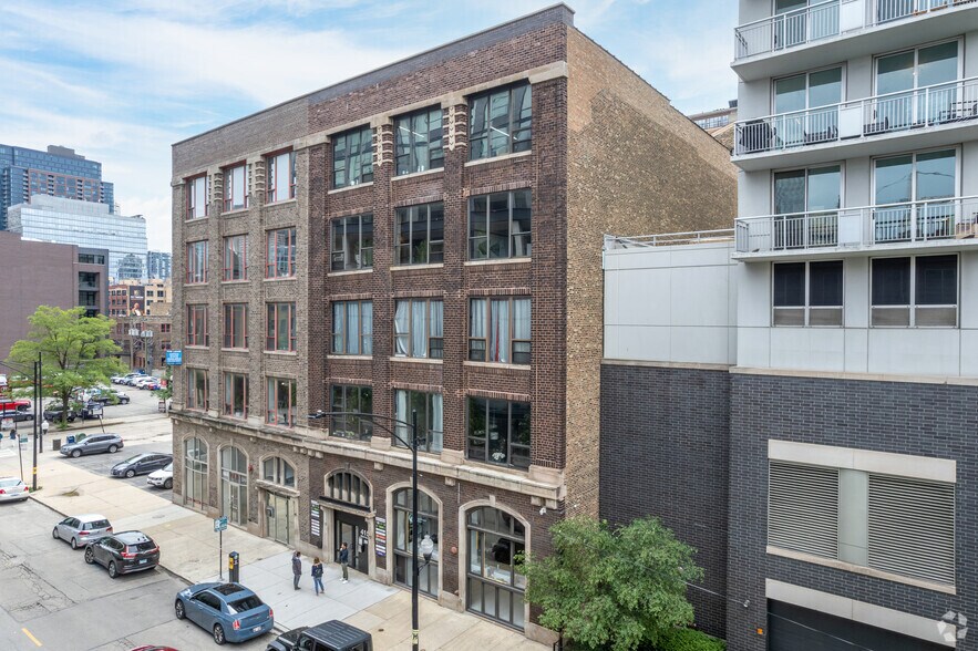 409 W Huron St, Chicago, IL à louer - Photo du bâtiment - Image 3 de 5