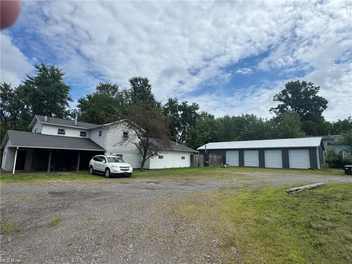 3043 Niles Rd SE, Warren, OH for sale Primary Photo- Image 1 of 13