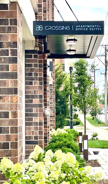 5202 Washington St, Downers Grove, IL à louer - Photo du bâtiment - Image 3 de 4