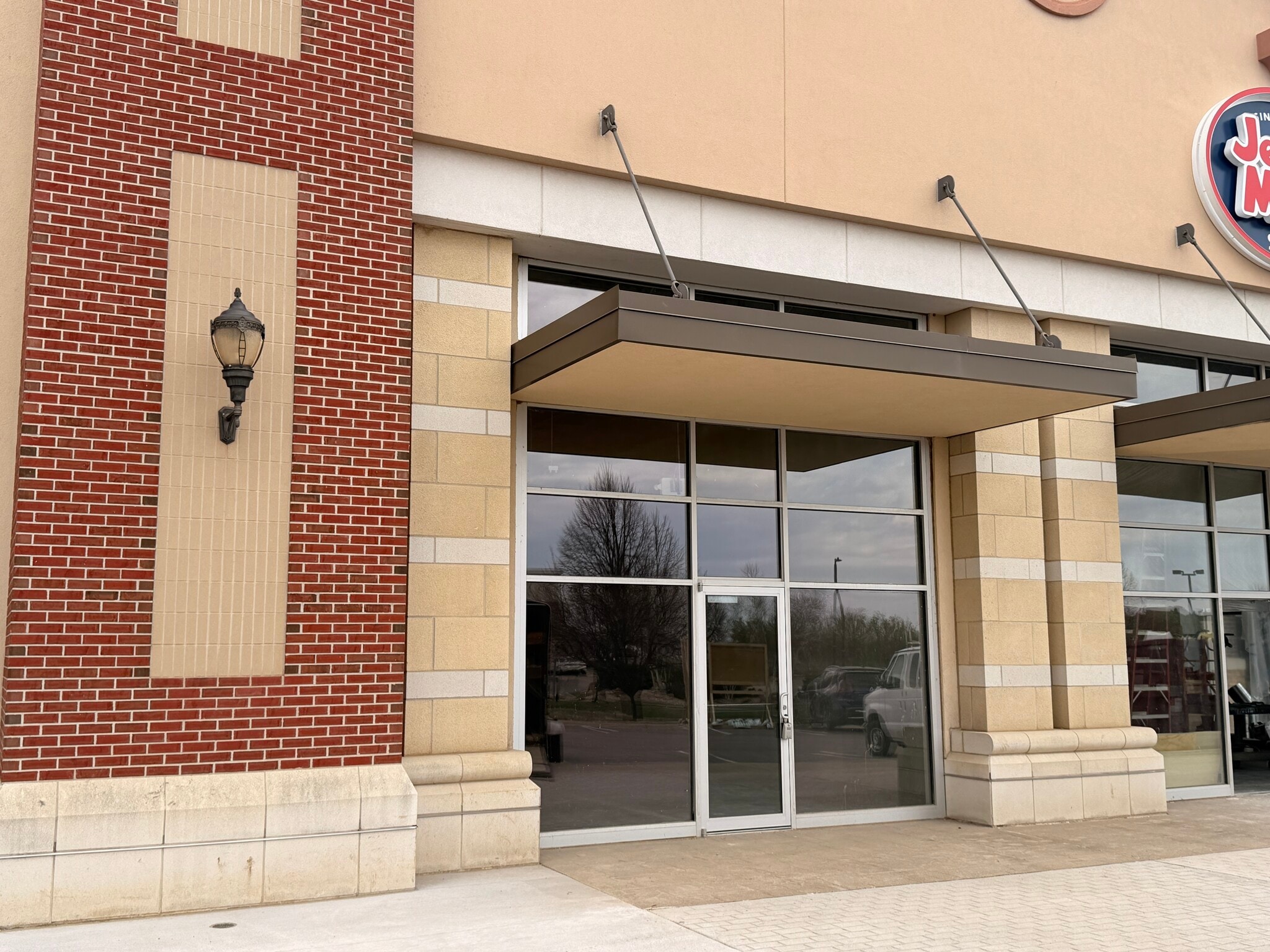 4149 Sergeant Rd, Sioux City, IA for lease Interior Photo- Image 1 of 5