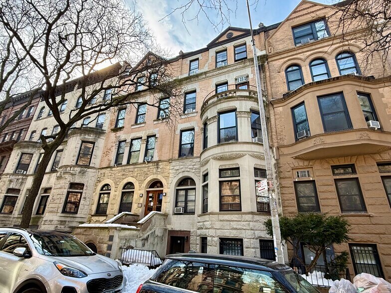 46 W 87th St, New York, NY à vendre - Photo du bâtiment - Image 3 de 10