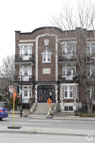 1101-1103 Boul Saint-Joseph E, Montréal, QC à vendre - Photo du bâtiment - Image 2 de 3