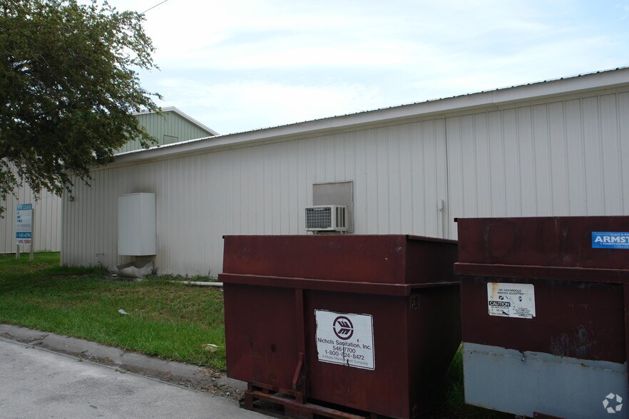 3337 SW 42nd Ave, Palm City, FL à vendre - Photo du bâtiment - Image 2 de 2