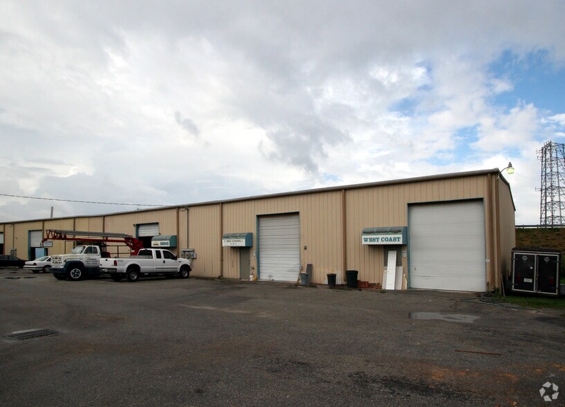 6135 Palmer Blvd, Sarasota, FL for sale - Building Photo - Image 3 of 10