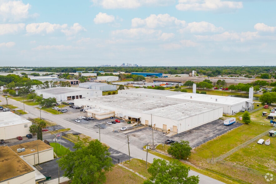 6704-6712 N 54th St, Tampa, FL for lease - Aerial - Image 2 of 7