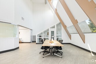 545 Brent Ln, Pensacola, FL for lease Interior Photo- Image 2 of 2