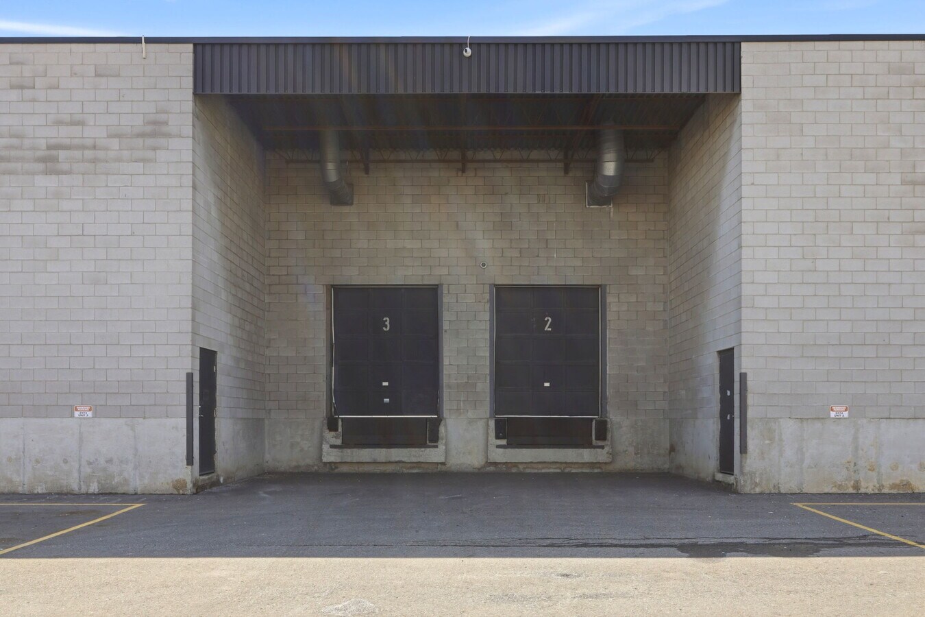 2074 Steeles Ave E, Brampton, ON L6T 1A7 - Unit 3 -  - Other - Image 2 of 2