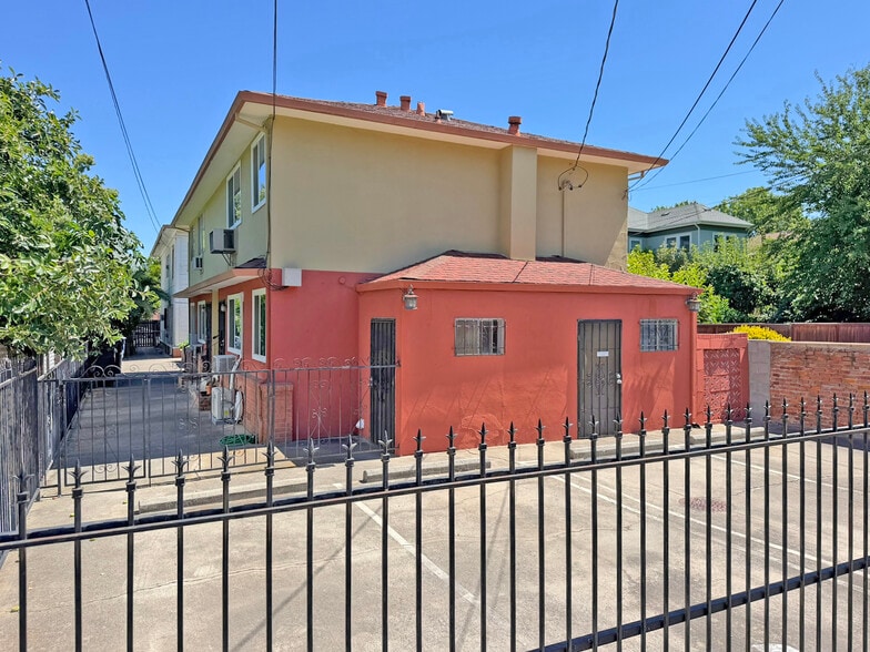 1312 T St, Sacramento, CA for sale - Building Photo - Image 2 of 11