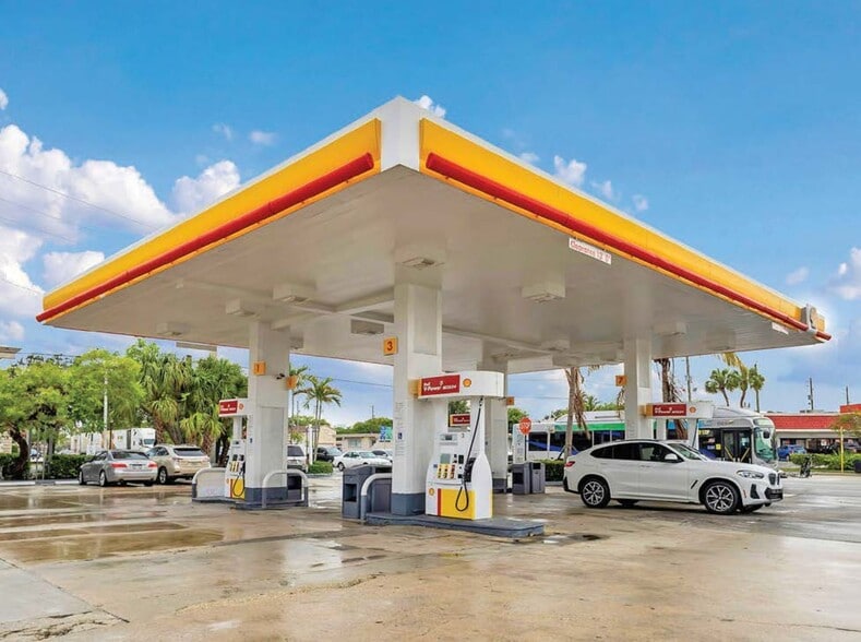 815 N Federal Hwy, Hollywood, FL à vendre - Photo du bâtiment - Image 2 de 7