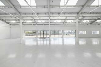 1 Carlton Rd, Ashford for lease Interior Photo- Image 2 of 16