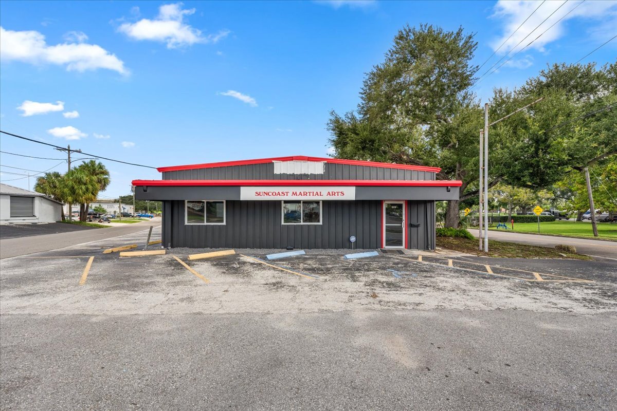 1901 13th Ave N, Saint Petersburg, FL for lease Building Photo- Image 1 of 47