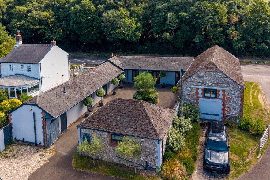 Findon Rd, Findon à louer - Photo du bâtiment - Image 2 de 37