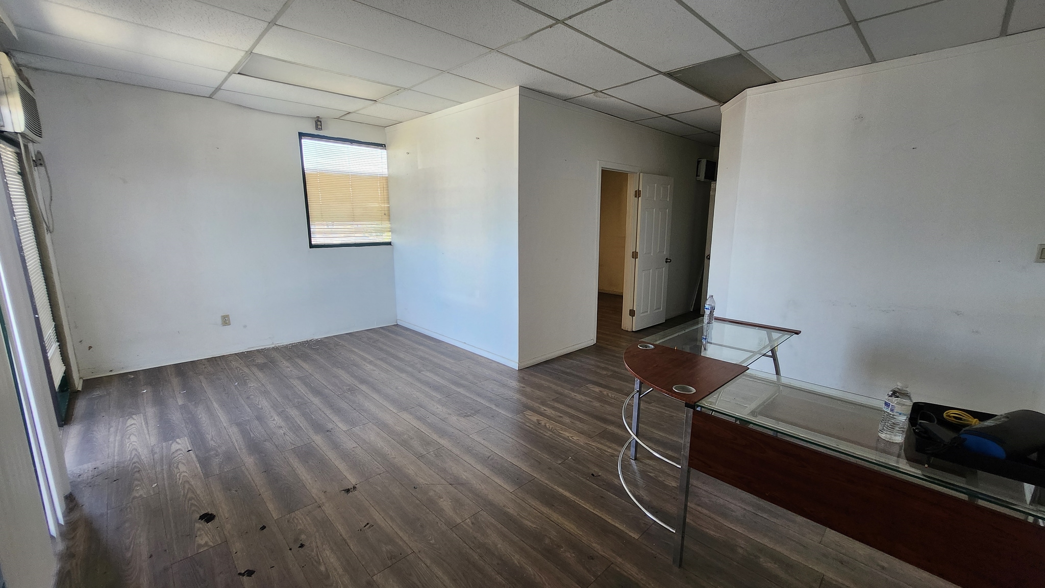 4555-4557 E 3rd St, Los Angeles, CA for lease Interior Photo- Image 1 of 5